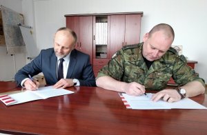 Podpisanie porozumienia pomiędzy Śląskim Oddziałem Straży Granicznej a Okręgowym Inspektoratem Pracy w Opolu 