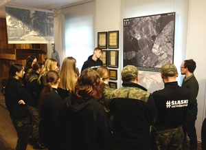 Lekcja historii w Centralnym Muzeum Jeńców Wojennych w Łambinowicach 