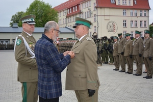 Odznaczony odznaką ,,Zasłużony Honorowy Dawca Krwi" 
