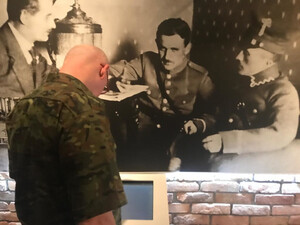 Nowoprzyjęci funkcjonariusze SG w Muzeum Powstań Śląskich w Świętochłowicach Nowoprzyjęci funkcjonariusze SG w Muzeum Powstań Śląskich w Świętochłowicach