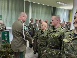 Uroczysta zbiórka z okazji 156. rocznicy urodzin Marszałka Józefa Piłsudskiego Uroczysta zbiórka z okazji 156. rocznicy urodzin Marszałka Józefa Piłsudskiego