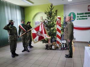 Uroczysta zbiórka z okazji 156. rocznicy urodzin Marszałka Józefa Piłsudskiego Uroczysta zbiórka z okazji 156. rocznicy urodzin Marszałka Józefa Piłsudskiego