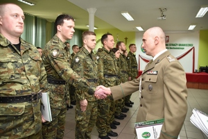 Uroczystość wręczenia aktów mianowania na pierwszy stopień w korpusie podoficerów. Uroczystość wręczenia aktów mianowania na pierwszy stopień w korpusie podoficerów.