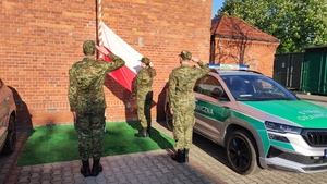 Dzień Flagi Rzeczypospolitej Polskiej - Placówka SG w Opolu Dzień Flagi Rzeczypospolitej Polskiej - Placówka SG w Opolu