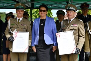  Wojewoda Opolski Pani Monika Jurek, Komendant Śląskiego Oddziału SG gen. bryg. SG Andrzej Jakubaszek, Komendant Placówki SG w Opolu ppłk SG Jerzy Łukasik.