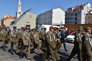  Uroczyste przejście ulicami Opola