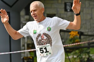  Zawodnik na mecie