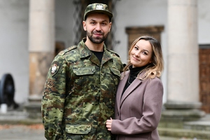 Rodziny gratulujące swoim bliskim.