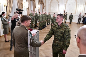 Uroczyste ślubowanie 14 nowych funkcjonariuszy Śląskiego Oddziału Straży Granicznej