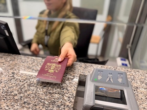  Kontrola paszportowa