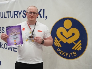  Przemysław Śmiłek podczas Pucharu Polski w Wyciskaniu Leżąc Klasycznym