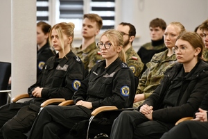  Wizyta uczniów mundurowych  klas maturalnych  XIV Liceum Ogólnokształcącego im. mjr Henryka Sucharskiego z Katowic