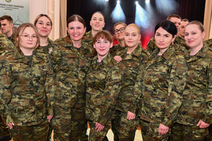  Zdjęcie grupowe funkcjonariuszek.