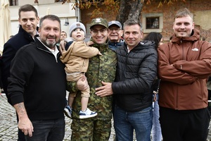 Rodziny z funkcjonariuszami.